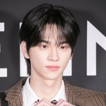 [포토] 신유, 잘생긴 하트