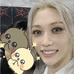 아이돌들 <b>컬러</b>렌즈 이상한거 좀 끼지마라