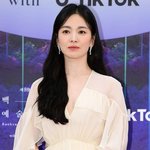 '43세' 송혜교, 13살차 배우와 럽스타그램…<b>프라이빗</b> 식사까지