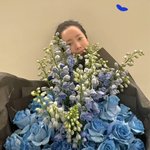 '최정훈' 한지민, 김혜수에 꽃다발 받은 新 <b>청룡</b> 여신..화사한...