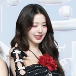 장원영 "럭키비키야" <b>MZ</b> 밈 됐다…내년 트렌드는 이것