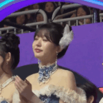 <b>전소연</b> 대상소감에 눈물참는 장원영