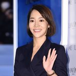 이범수와 이혼' 이윤진, 한달만 근황 "큰 일 터지냐고? 아냐"...