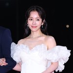 "밤잠 설칠만큼 깊은 여운"한지민, 청룡 <b>MC</b> 첫 소감 [전문]