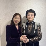 송가인, '<b>심수봉</b> 콘서트' 빛냈다…선배+관객 사랑 '듬뿍'