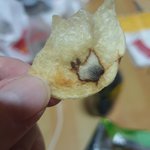 <b>과자</b>먹다가이런게나오면?