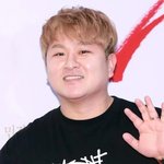 이 남자 얼굴이 못생긴거임?