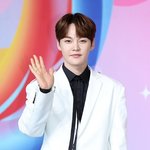 [<b>POP</b>이슈]박서진, 군 면제 논란 속 '트롯챔피언' 우승‥트로피...