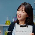 진행짬바 차이를 보여주는 윤보미와 지예은