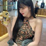한소희, 가녀린 어깨+앞머리...'청순큐티' 매력 발산