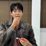 신민아’ 김우빈, “<b>우아</b>한데 귀엽고 사랑스러운데 깜찍한게 가능해...