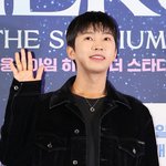 임영웅 탄핵 정국 속 <b>DM</b>에 갑론을박…"경솔" vs "왜 강요...