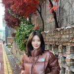 이주빈, 동네 산책 비주얼이 이정도..중단발 여신 등극