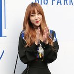 하니, 결혼식장서 결국 눈물..양재웅 결혼 연기 이후 울컥 '포착'