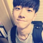 <b>남윤수</b> 어릴때 인기개많게 생김