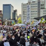 “탄핵” 10대들이 외쳤다…광주 집회 2500여명 참석