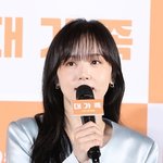 강한나 "이승기, 스님 役 위해 매일 <b>삭발</b>..편하게 연기했다"