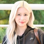 [댓글부탁해] 우주소녀 다영 ‘인형과의 눈맞춤’[포토엔<b>HD</b>]