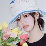 유병재 ‘좋아요’ 눌렀다, 공개연애 이유정 꽃다발 받고 활짝…사랑받아...