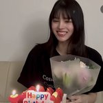 이유정, 유병재와 행복한 <b>생일</b> 보냈나... 댓글 좋아요 ‘눈길’