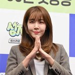 '<b>일베</b> 논란' 김이나, 결국 사과 "부적절 단어 사용, 큰 심려끼쳐...