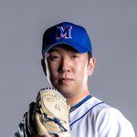 [단독] '최강야구' <b>신재영</b> 12월 15일 결혼…"5세 연하"