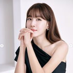 "아이유 응원봉 챙겼다" 근황 부담됐나..<b>SNS</b> 글 '삭제'...