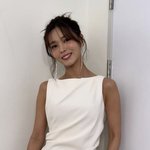 [댓글부탁해] 선예 애셋맘 안 믿기는 <b>뼈마름</b>, 너무 헐렁한 민소매...