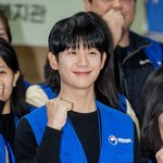 [현장포토] "얼굴도 마음도 훈훈"...정해인, 연말 봉사활동...