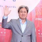 [<b>POP</b>이슈]최민식도 목소리 냈다 "기성세대 한 사람으로서..응원봉...