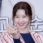 송선미, 尹 탄핵 <b>시위</b>에 커피 선결제.."어서 따뜻한 봄 오길"