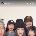  새 <b>SNS</b> 계정 열자마자 탄핵 집회 선결제 "도움 되고파"