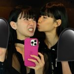  '이동휘 결별' 후 밝은 근황 포착…박규영과 '볼 뽀뽀' <b>투샷</b>