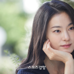 <b>옥자연</b>, 탄핵 소추안 가결 소식에 ‘엄지 척’ 인증샷