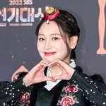 극비리 결혼..레인보우 네 번째 품절녀 "새로운 <b>챕터</b>" [종합]