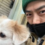 '4년 열애' 옥택연, 초록 <b>비니</b>+베이지 롱패딩 데이트룩 '럽스타'...