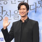 [단독] 공익 3년 기다리다 군면제..나인우, <b>병역</b> 자유의 몸 됐다