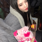 타투에 2,000만 원 쓰고 전기 <b>난로</b>? 여신은 돈 없어도 조명...