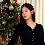  15세 연상과 결혼 후 더 예뻐져...신혼집서 <b>크리스마스</b> 준비