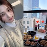 돌싱' 율희, 53kg도 이런 걸 먹네…범상치 않아 [<b>MD</b>스타]