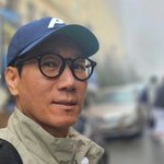 지석진, 황정민이 찍어준 사진 자랑..동안은 동안
