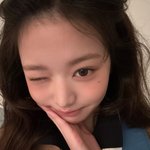 장원영, 초근접 셀카도 문제없어…러블리 매력 발산 [DA]