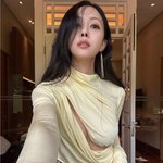 효민, 골반+가슴골 다 보이는 드레스‥움직일 때마다 아슬아슬