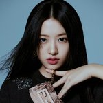 아이브 안유진 2025년 1월호 잡지 화보