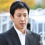 故 이선균 협박해 돈 뜯은 유흥업소 실장-전직 배우, 결국 '징역형'