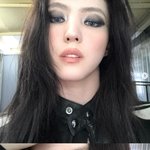 [어케생각해] 한소희, 세상 강렬한 스모키..치명적인 섹시美
