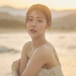 이러니 덱스도 반했지…신슬기, 원피스 한 장 입었는데 화보 완성