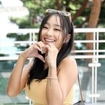 “돌아가고 싶은 순간 없어, 무조건 <b>미래</b>로 가고파”(슈퍼라디오)