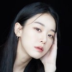 이주명, '12살 연상' 김지석도 축하할 일..사랑·일 다 잡았다