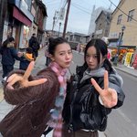 혜리, 아이들 미연과 함께 日 데이트…<b>돈독</b>한 우정 [DA]